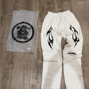 Hellstar Black Flame Sweatpants | Large